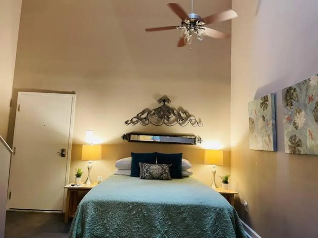 Large Condo In Downtown Мемфис